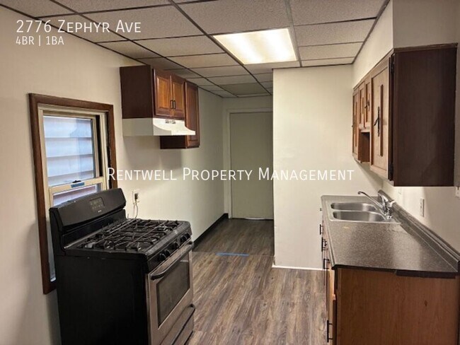 Photo - 2776 Zephyr Ave