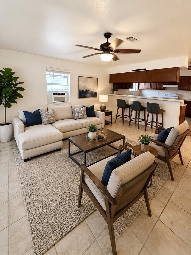 Photo - 9009 Tavenor Ln