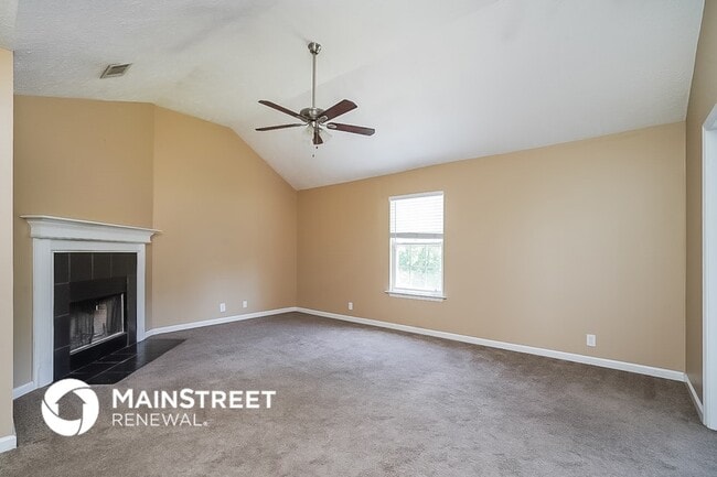 Photo - 2120 Academy Way