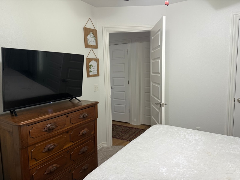 Photo - 3701 SW Mistletoe Ave