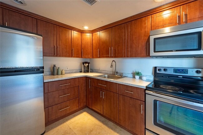 Photo - 3675 N Country Club Dr Unit 201