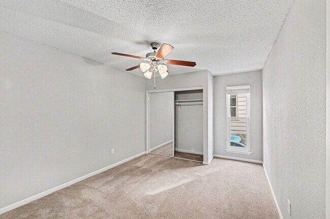 3921 Wyandotte