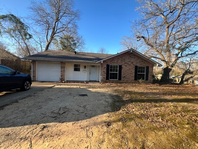 Photo - 2432 McKenzie Dr