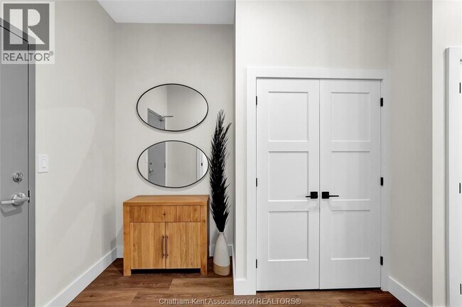 Photo - 12 Mill St W Unité 414