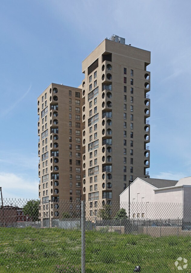 Photo - Monument East Apartments