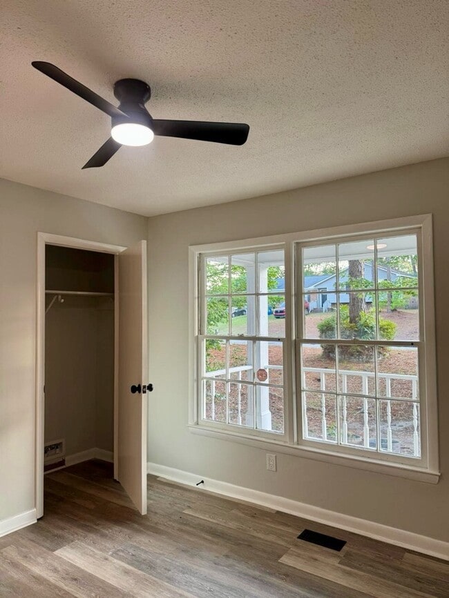 Photo - 5990 Lake Trail Dr