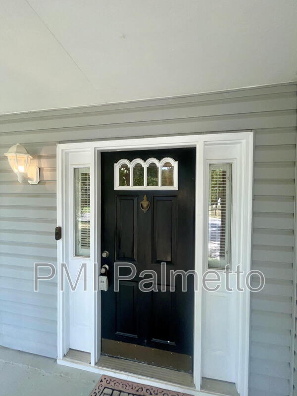 Photo - 116 S Mercer Dr