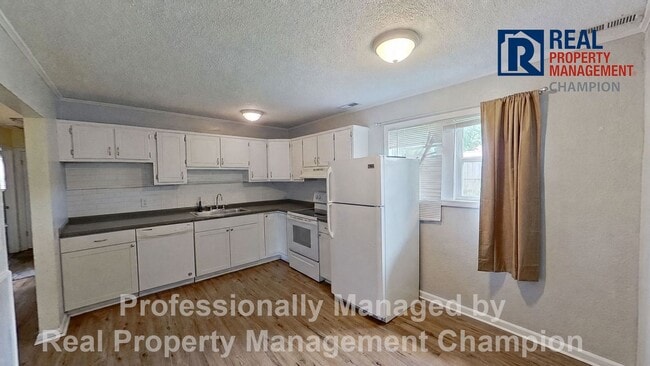 Photo - 3 BD/2 BA Home w/Attached Garage on Large Corner Lot w/Fenced Backyard