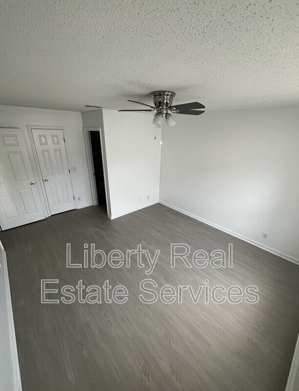 Photo - 910 Brett Dr Unit Apt 68