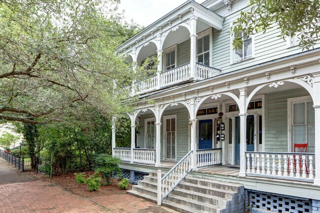 Photo - Large Three Bedroom in Historic District Unit A
