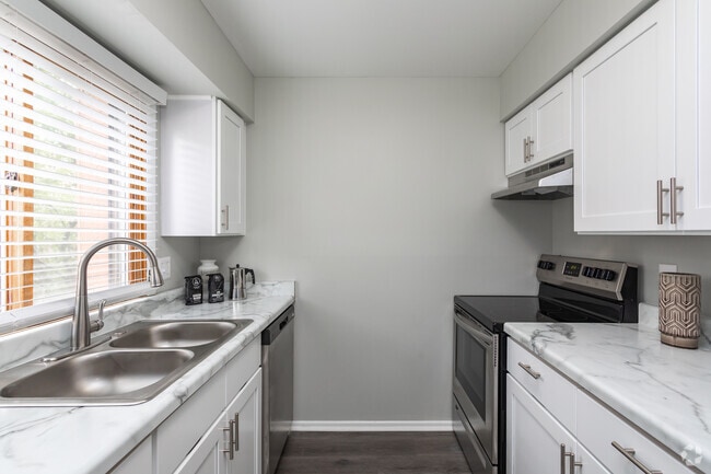 Photo - Whitcomb Terrace Apartments