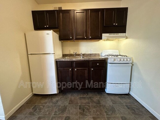 Photo - 1414 Oakland Rd NE