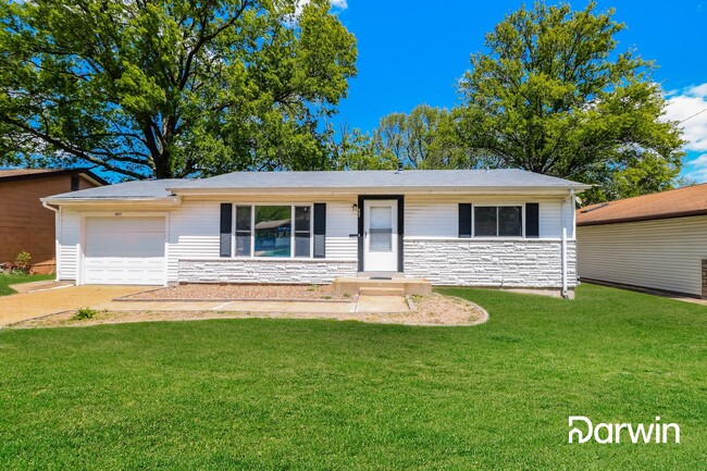 Photo - 807 Undercliff Dr House