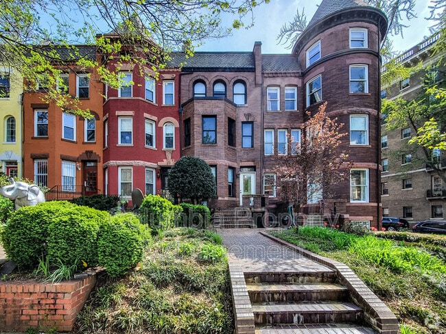 Building Photo - 1936 Biltmore St NW Unit B Rental