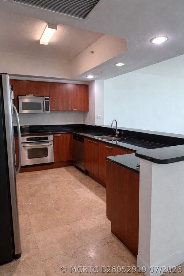 Photo - 14951 Royal Oaks Ln Unit 1607