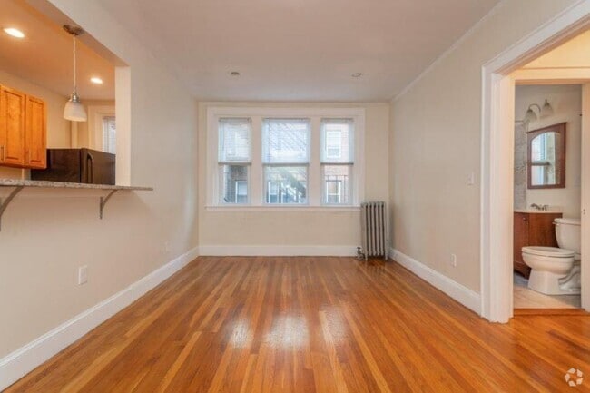 Building Photo - bedroom in Somerville MA 02143 Rental