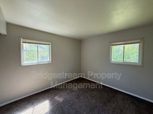 Photo - 1427 Stuben Dr