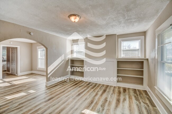 Photo - 625 27th St SW