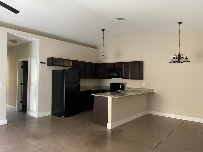 Photo - 4833 N Hillside Ct