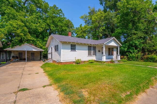 Photo - 1018 Lewis St