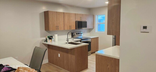 Photo - Samuel Duplex Unit 4557