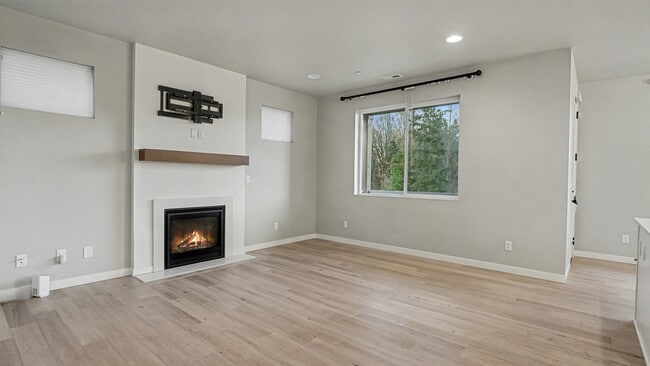 Photo - 8761 69th Pl NE