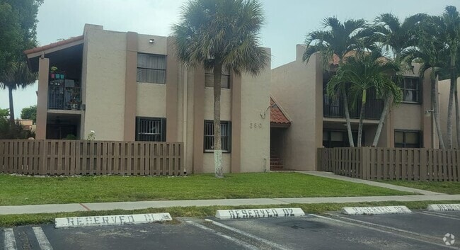Building Photo - 280 W Park Dr Rental