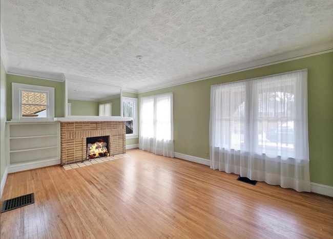 Photo - 1391 Jefferson Ave