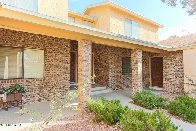Building Photo - 2008 Amy Sue Dr Unit C