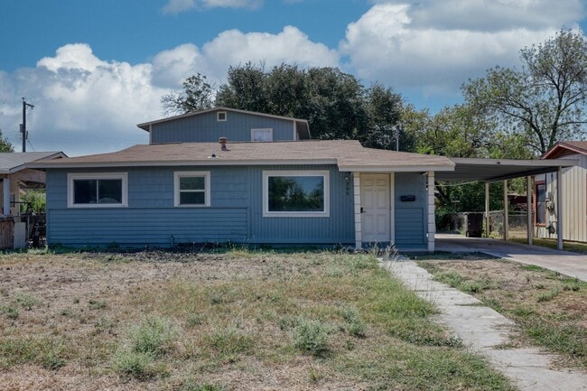 Photo - 250 Arapahoe Dr