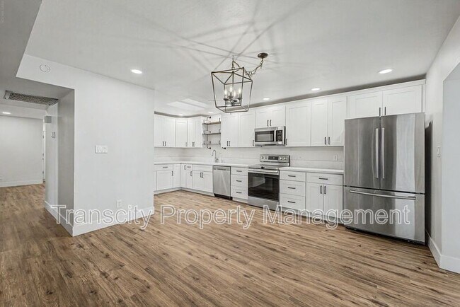 511 N Lesueur