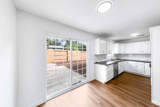 Photo - 7748 Wachtel Way