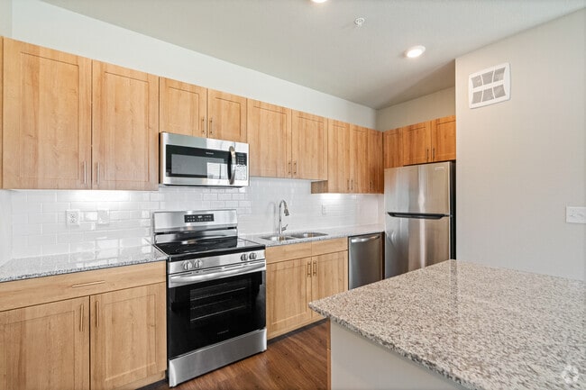1BR, 1BA - 765SF - Kitchen
