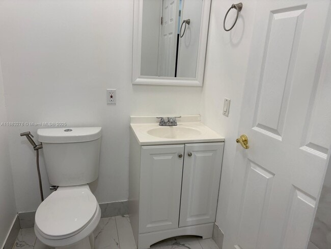 Photo - 2347 NW 107th Ave Unidad B