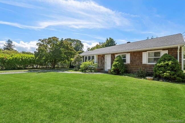 Photo - 35 Bayberry Ln