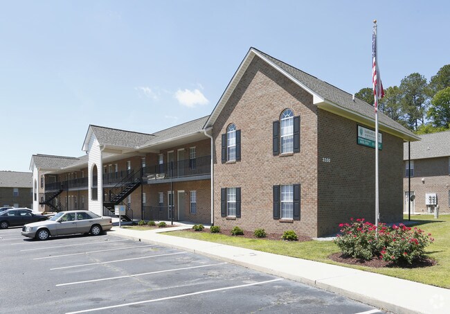 Eastgate Village Apartments - Eastgate Village Apartments