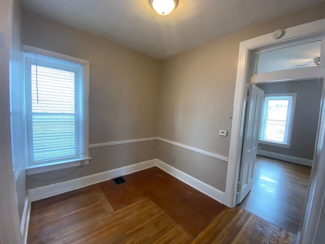 Photo - 1441 Worthington St Apartamento Unidad 1441.5 Up