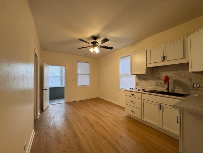 Photo - 3139 S 54th Ave