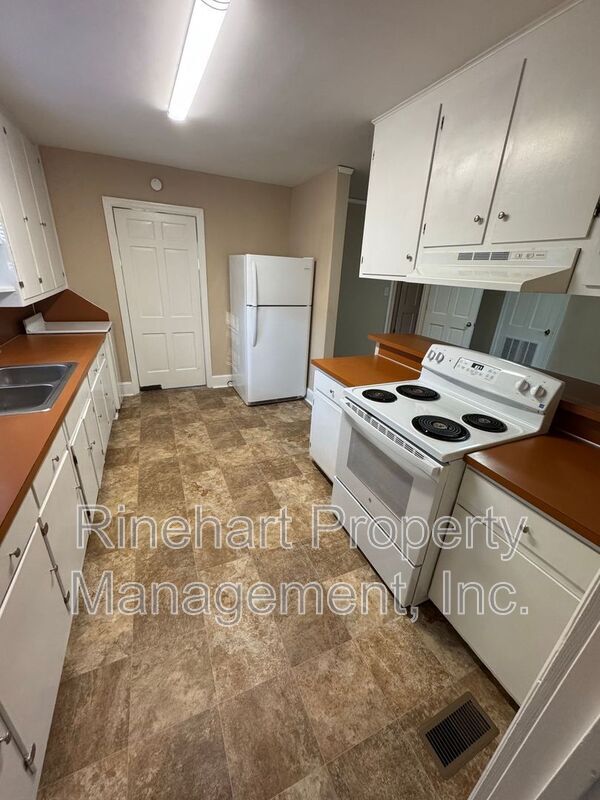 Photo - 3016 Hilton Rd