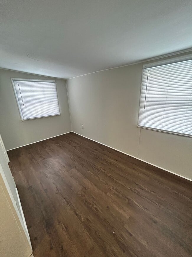 Photo - 910-914 N 11th Street Unidad 914 N 11th Street #2