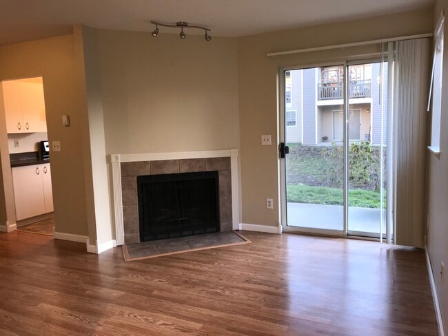 Building Photo - 5300 Harbour Pointe Blvd Unit 302H