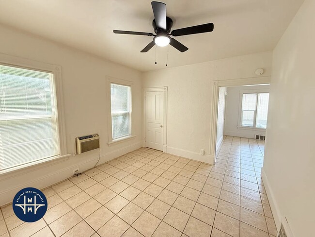 Photo - 1140 N 50th Pl