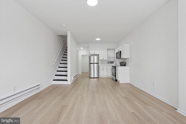 Building Photo - 3930 Parrish St Rental