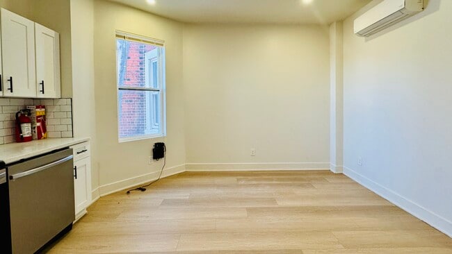 Photo - 5459 Cedar Ave Unit 3