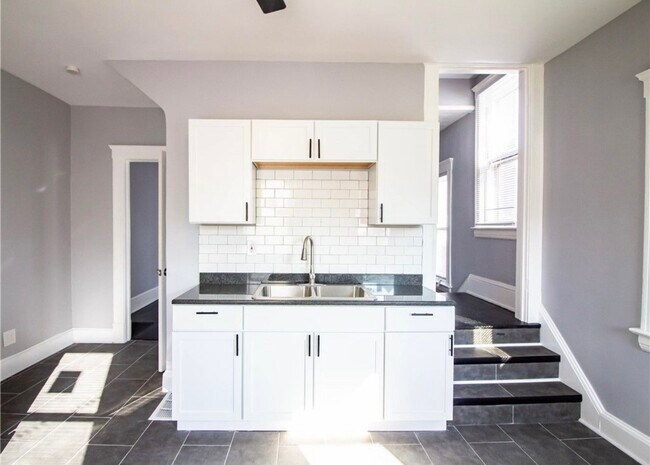 Photo - 1428 W 114th St Unidad 1428 West 114th Street