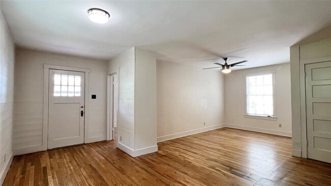 Photo - 1625 W 12th St