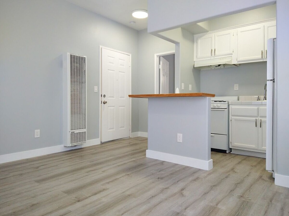 Photo - 630 W Sepulveda St Los Angeles, CA 90731