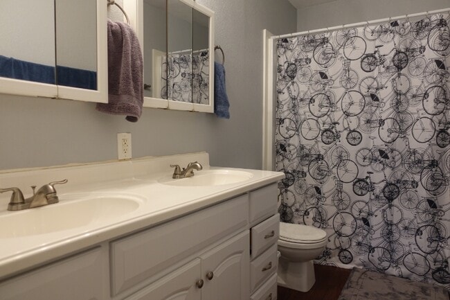 Photo - 8807 Washburn St Unidad B