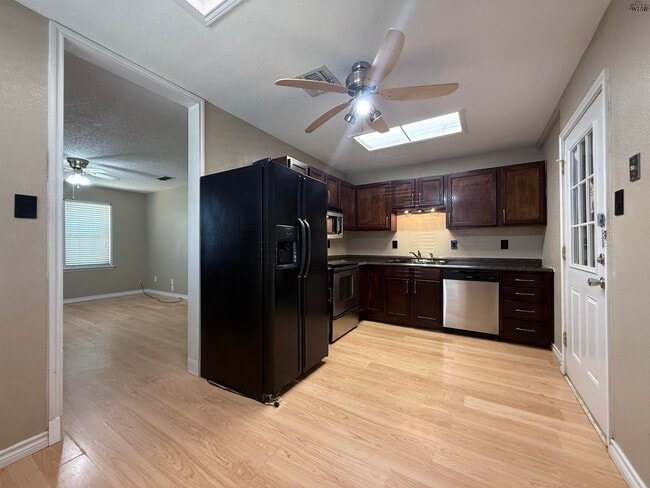 Photo - 5115 Kingston Dr