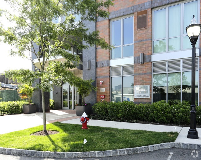 Photo - RiverTrace at Port Imperial